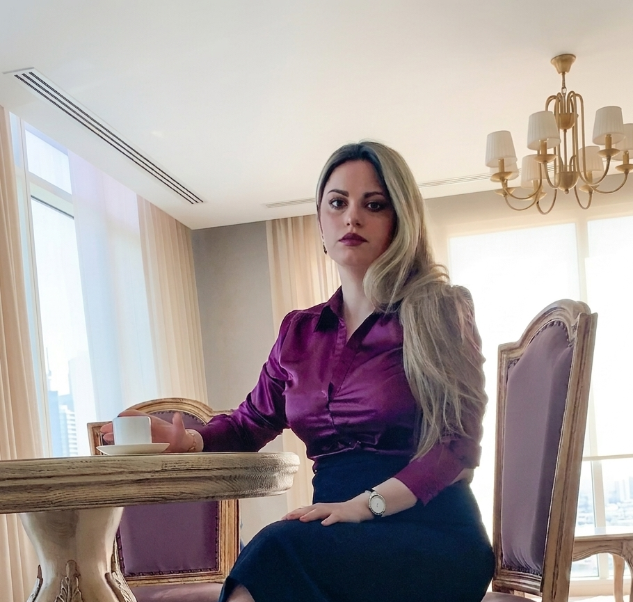 Rusul Hasani portrait
